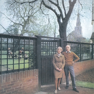 Fairport Convention-Unhalfbricking (album cover).jpg Fairport Convention-Unhalfbricking (album cover).jpg
